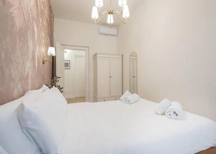 Nina's House - Monti Residences Daire Roma